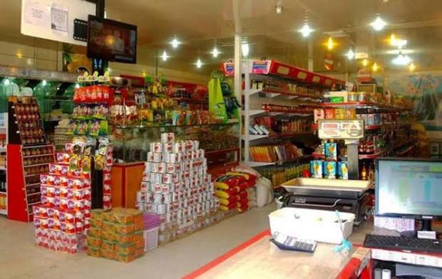 فرماندار شهرستان سقز گفت: تدبیر برای تأمین کالاهای اساسی از جمله گوشت قرمز، گوشت سفید، آرد و سوخت، از اولویت‌های مهم کارگروه اقتصادی این شهرستان است.   