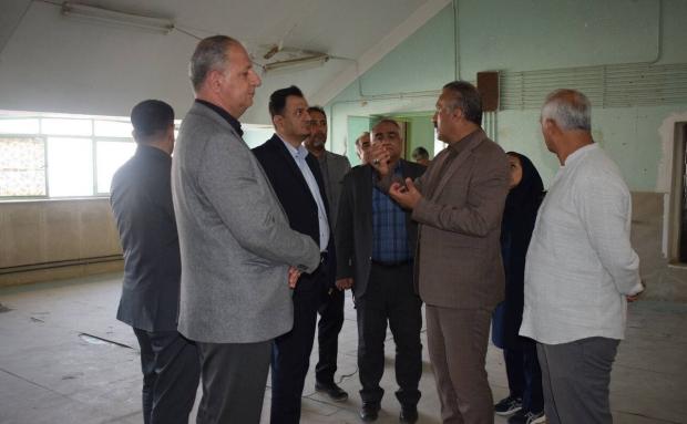  بازرس‌کل کردستان گفت: سازمان بازرسی با تمام ظرفیت در کنار ورزش، جوانان و فعالان این حوزه خواهد بود و از مجموعه‌های خصوصی که در کنار تولید و اشتغال، در حوزه فرهنگی و ورزشی نیز به جوانان کمک می‌کنند، به‌طور ویژه حمایت خواهد کرد. 