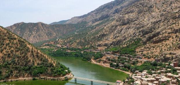  معاون گردشگری اداره کل میراث فرهنگی،گردشگری و صنایع دستی استان کردستان، ضمن بررسی پرونده‌های کمیته فنی دفاتر خدمات مسافرتی، رعایت حقوق گردشگران و طراحی ایده‌های نو را شرط اصلی فعالیت موفق دفاتر در استان دانست و از پیگیری جدی برای استانداردسازی خدمات در ۸۷ دفتر فعال خبر داد. 