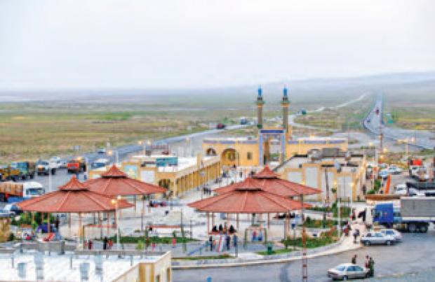 احداث مجتمع عظیم رفاهی آستان قدس رضوی در مهران کلید خورد
