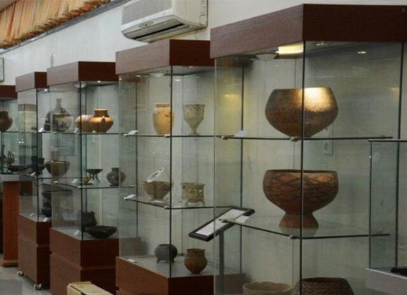 مدیرکل میراث‌فرهنگی، گردشگری و صنایع‌دستی آذربایجان غربی گفت: در موزه باستان‌شناسی ارومیه اشیای متعلق به ۹ هزار سال قبل وجود دارد که نشان‌دهنده تاریخ غنی آذربایجان غربی است. 