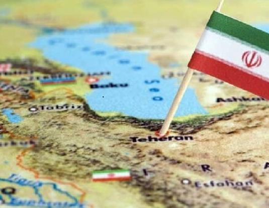 خاکِ ایران، نه تنها بسترِ زندگی، که گاه شاهدِ ناگفته‌هایِ تاریخ است. وقتی زخمی بر پیکرِ این خاک می‌نشیند، گویی فریادی خاموش از عمقِ تاریخ برمی‌خیزد؛ فریادی که از جنایاتِ گذشته و حال، اما با زبانی از عشق به سرزمین، حکایت می‌کند.