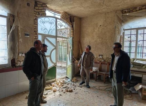 مدیرکل حفاظت محیط‌زیست کردستان، ارزیابی‌های اولیه محیط‌زیست کردستان نشان می‌دهد بخش‌هایی از اراضی ملی، زیستگاه‌های طبیعی و زیرساخت‌های حیاتی استان در پی جنگ اخیر آسیب دیده و تیم‌های تخصصی در حال بررسی میزان تخریب و پیامدهای آن بر اکوسیستم‌های خشکی و آبی هستند. 