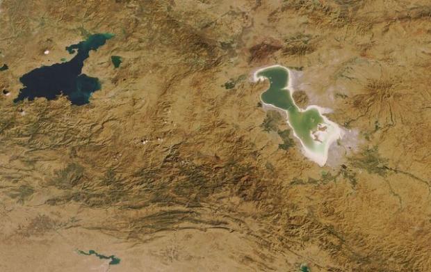 آیا مهران مدیری این هفته برنامه دارد؟ 